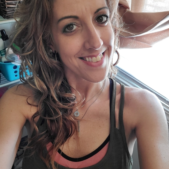 Meet your Posher, Kimberly - Picture 4 of 4